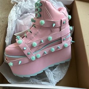 Dollskill yru platform Quizmo princess sneakers